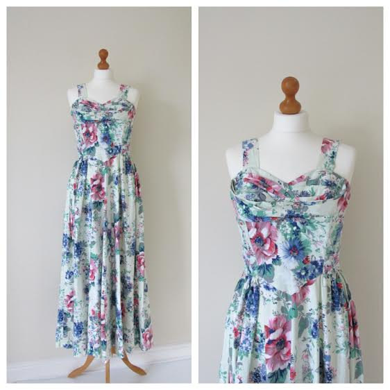 1940s Fashion: 1940s womans floral summer dress