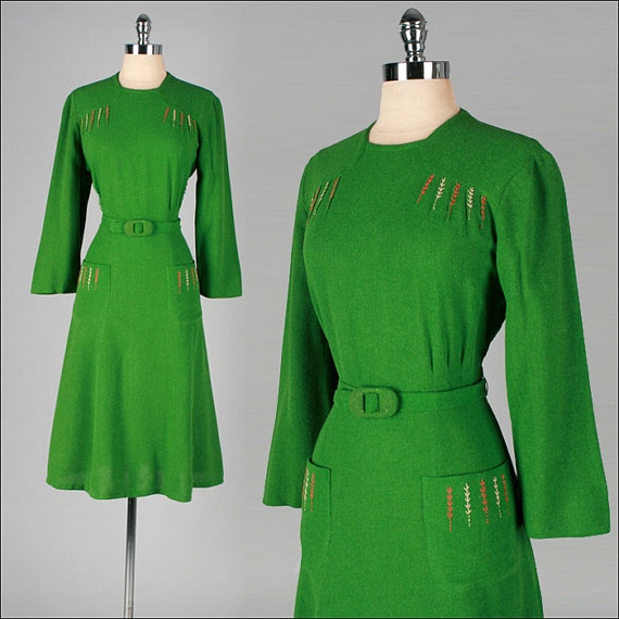 1940s Fashion:  Vintage 1940s Wool Felt dress